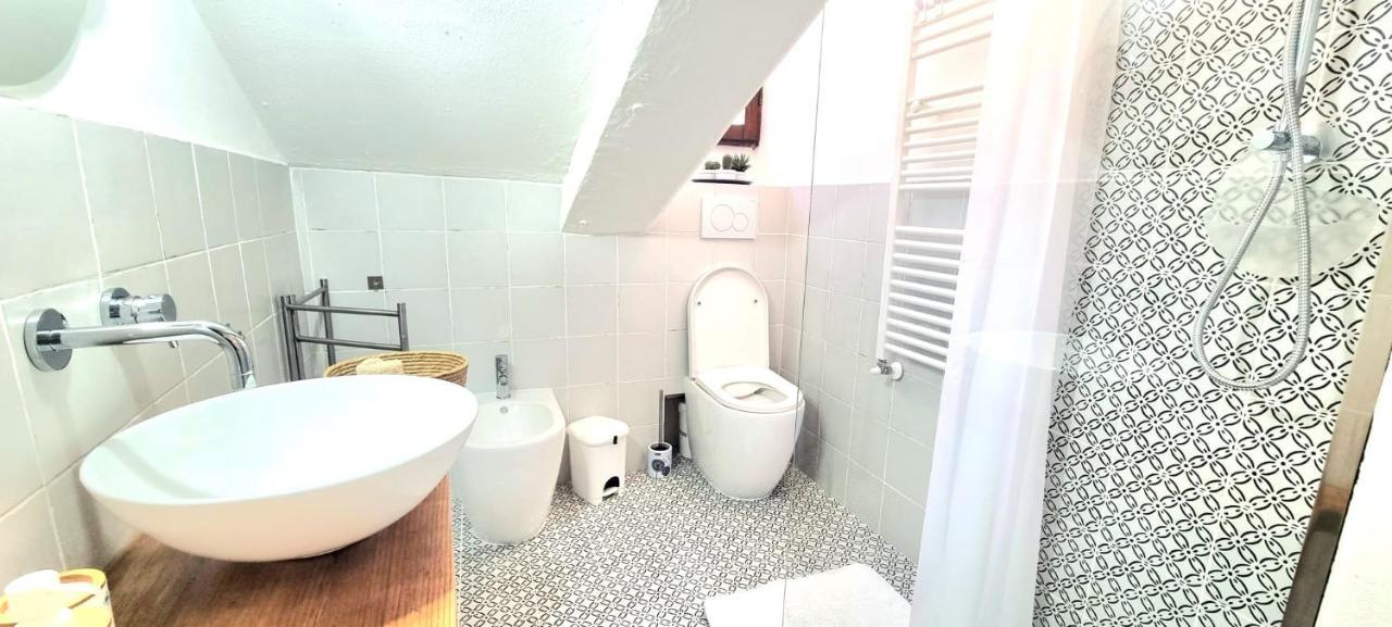 Apartamento Centro Storico - Moderna E Accogliente Mansarda Turín